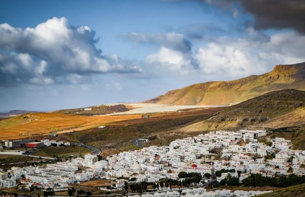 "Не робіть цього": турист назвав головний мінус подорожей на популярний Канарський острів