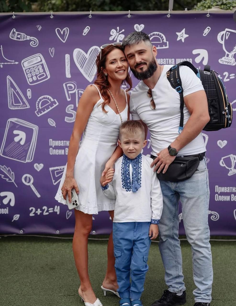 Наталка з чоловіком та сином / фото інстаграм Наталки Денисенко Наталка з чоловіком та сином / фото інстаграм Наталки Денисенко