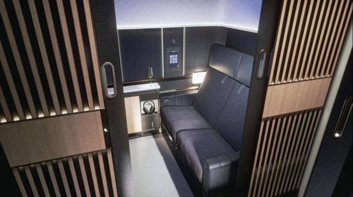 Сиденья оснащены двухместной скамьей / фото Lufthansa Сиденья оснащены двухместной скамьей / фото Lufthansa