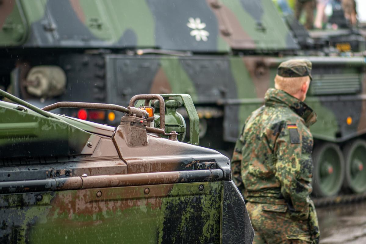 Германия не может сбивать дроны над своей территорией / фото ua.depositphotos.com Германия не может сбивать дроны над своей территорией / фото ua.depositphotos.com