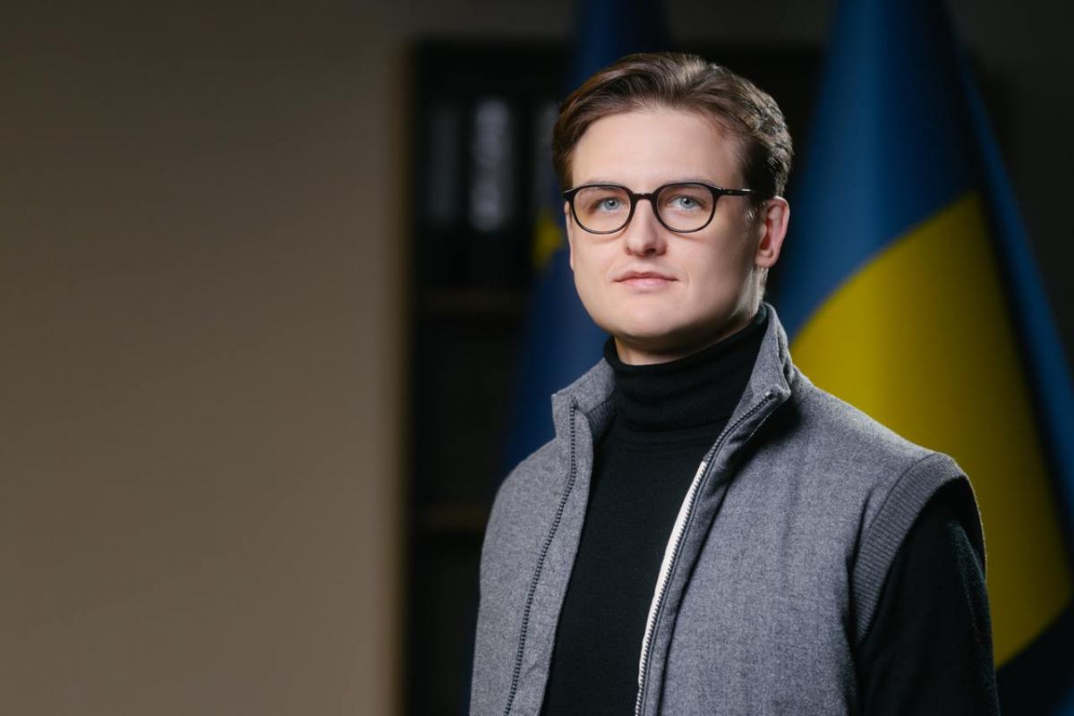 Евгений Фаворов Евгений Фаворов