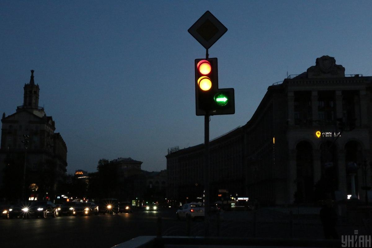 В поліції запевнили, що в Україні не будуть масово міняти світлофори / фото УНІАН В поліції запевнили, що в Україні не будуть масово міняти світлофори / фото УНІАН