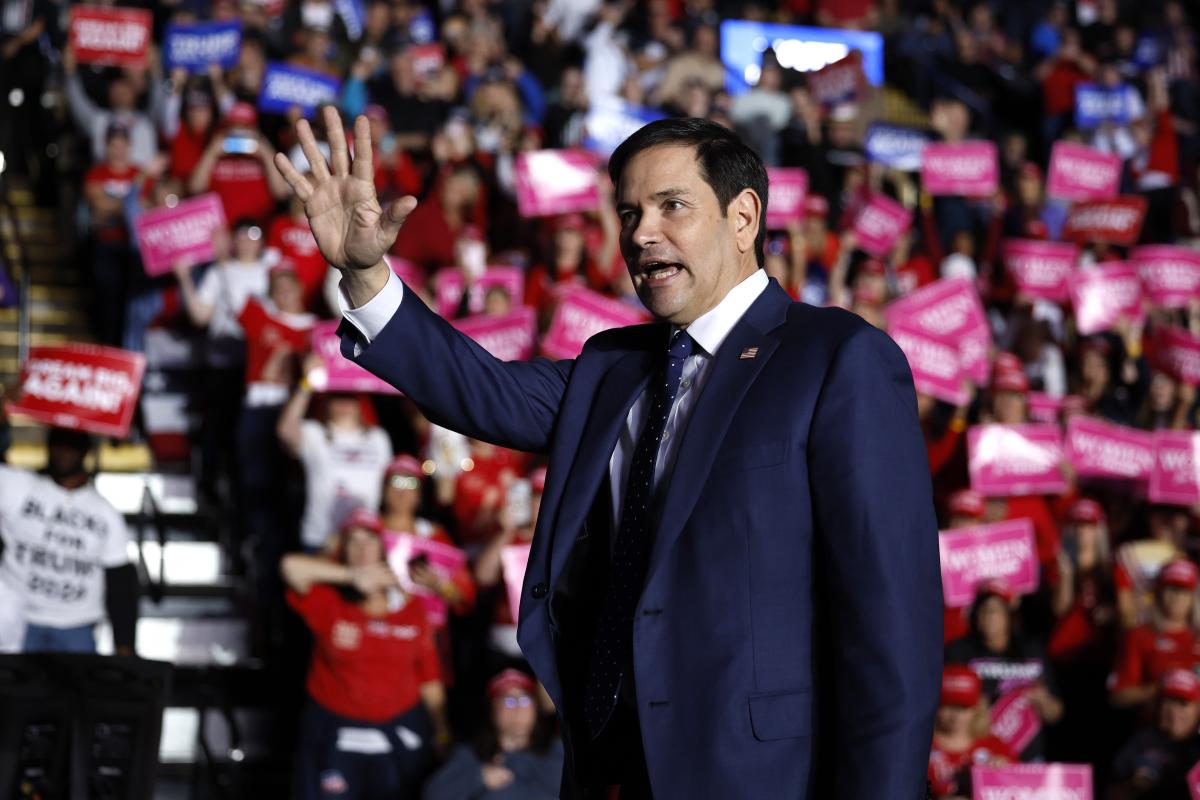 Рубіо намагався заспокоїти Європу після переговорів США і РФ / фото GettyImages Рубіо намагався заспокоїти Європу після переговорів США і РФ / фото GettyImages