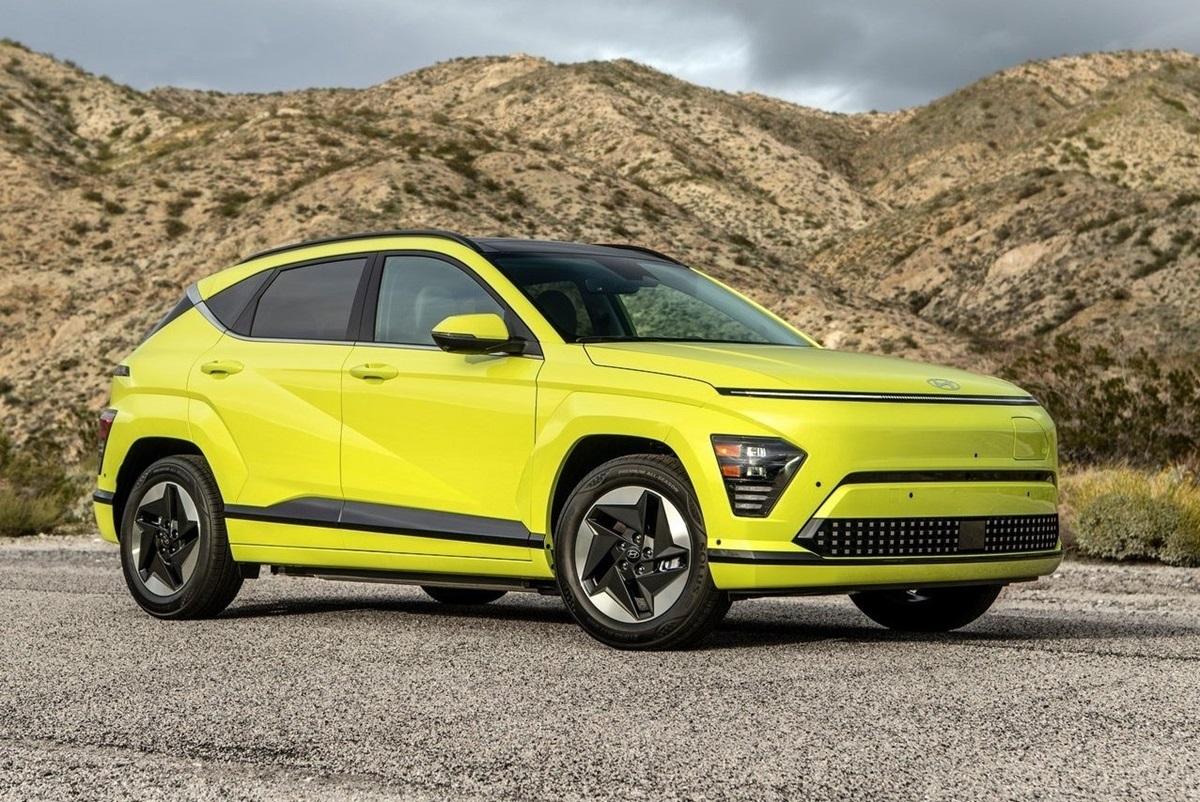 У Hyundai Kona Electric случаются сбои в работе аккумуляторной батареи и электромотора / фото - Hyundai