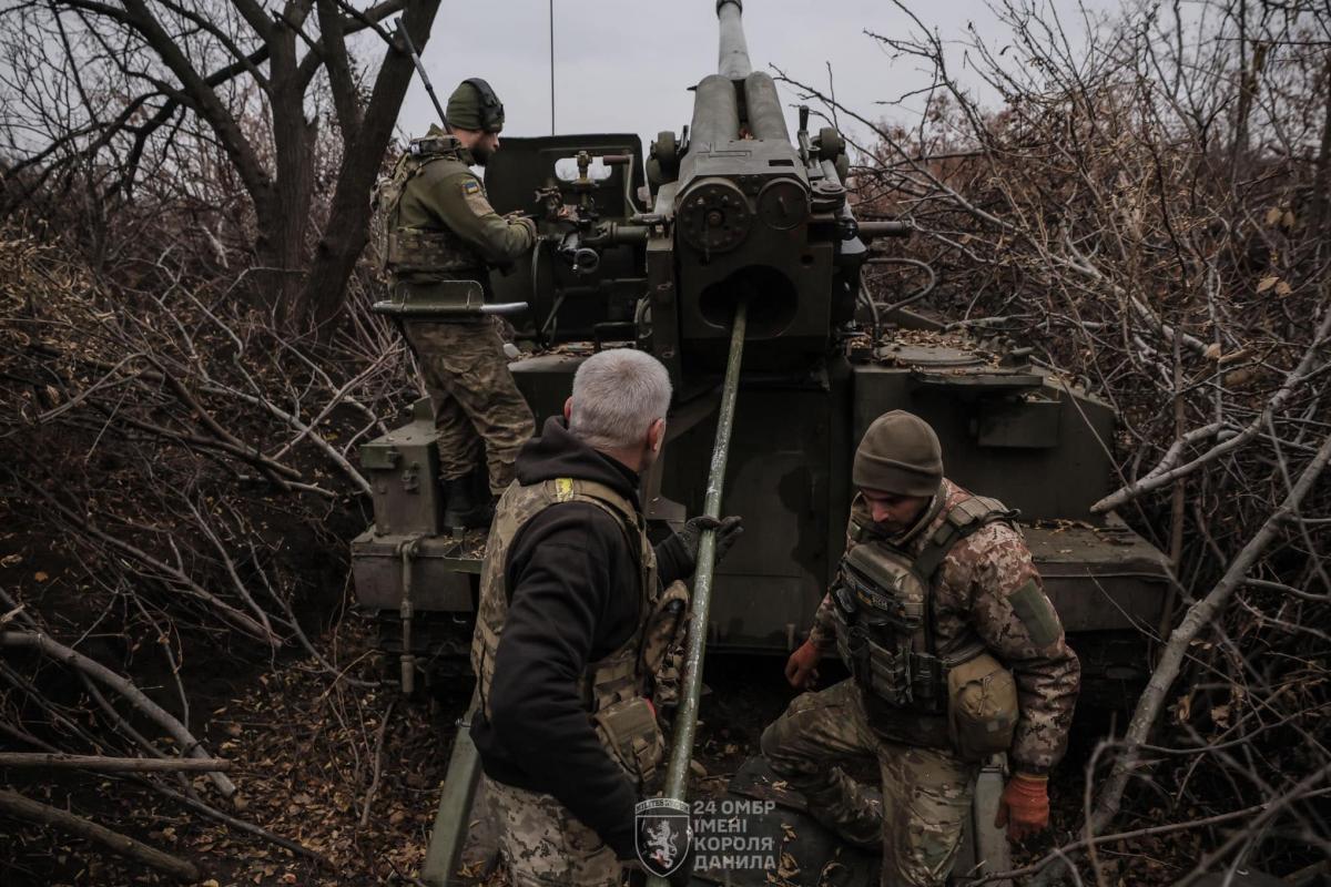 По словам военных, Путин, как всегда, врет о прекращении огня / фото 24 ОМБр им. короля Даниила