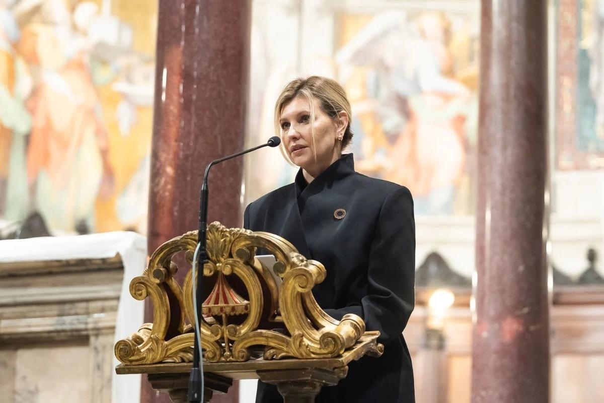 Олена Зеленська виступила в Італійському храмі / скріншот Instagram Олена Зеленська виступила в Італійському храмі / скріншот Instagram