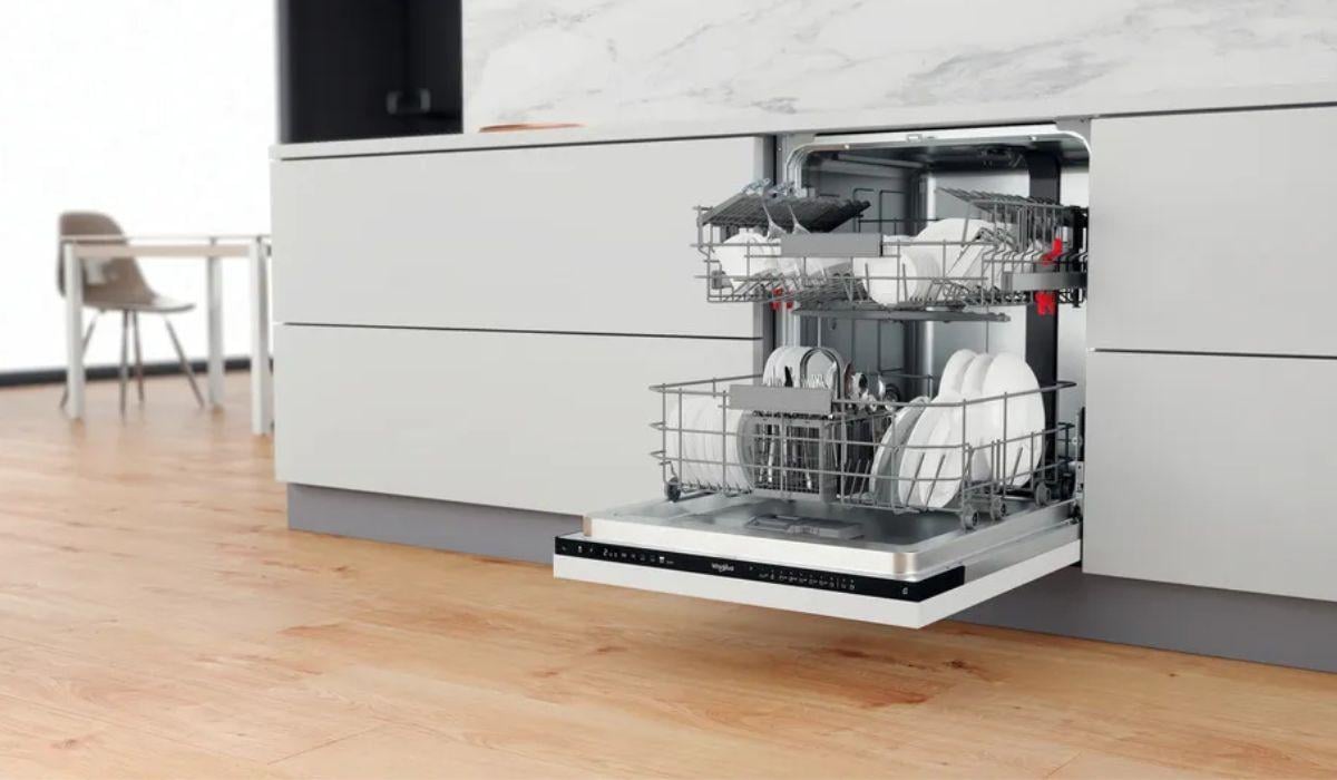 Посудомийна машина WHIRLPOOL WIC 3C33 PFE Посудомийна машина WHIRLPOOL WIC 3C33 PFE