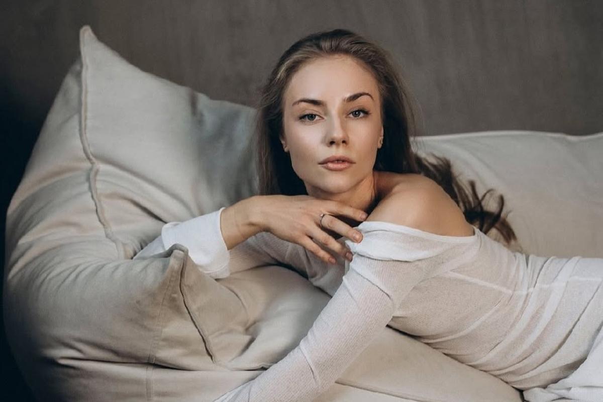 Клавдія Дрозд-Буніна зазначила, що її обранець непублічна людина, тому вона не хоче його показувати публіці / Скріншот Instagram Клавдія Дрозд-Буніна зазначила, що її обранець непублічна людина, тому вона не хоче його показувати публіці / Скріншот Instagram