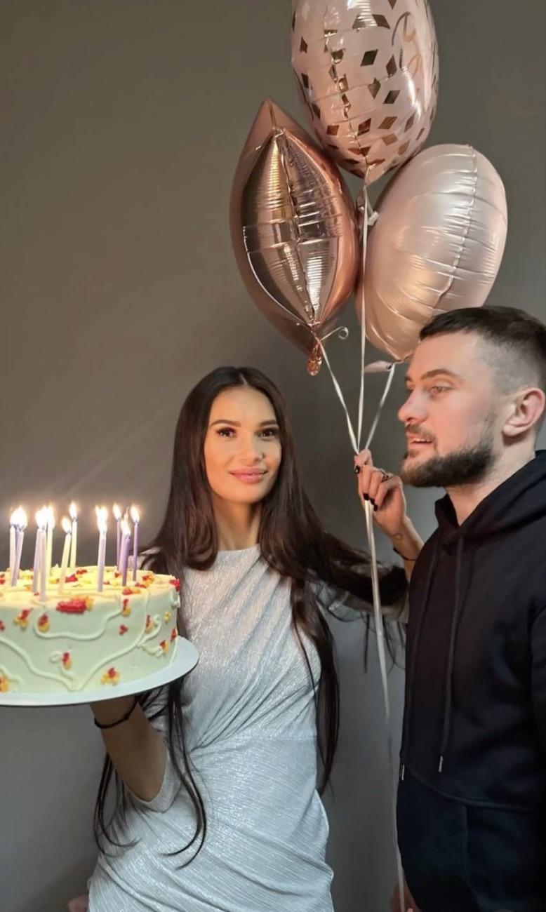 Анна Ярмак с мужем / Скриншот Instagram Анна Ярмак с мужем / Скриншот Instagram