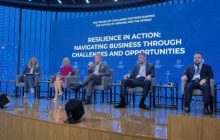 Україна має сама визначити стратегічні галузі розвитку, - меценат Шостак під час виступу на КМЕФ