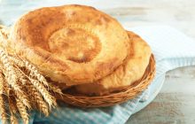 Горячие лепешки к столу: как быстро приготовить хлеб дома
