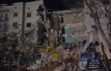 Россияне ударили по общежитию в Глухове: есть погибшие и раненые, среди них - дети (видео)