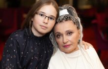 Елена Мозговая показала фото мамы и дочери