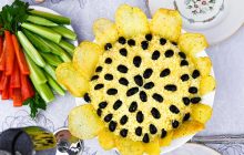 Очень вкусный салат "Подсолнух": правильный порядок слоев