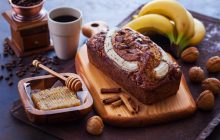 Карамельный банановый хлеб: известный кулинар поделилась рецептом