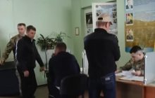 Відповідальні за військовий облік на підприємствах матимуть надбавку: скільки доплатять