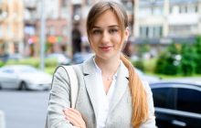 "Відчуваю, що моє покликання - підтримувати людей своєю роботою, культурою, голосом і вірою в перемогу", - акторка Анна Сердюк