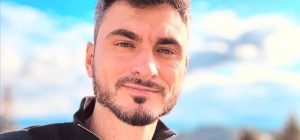 Известный украинский ведущий получил повестку (фото)