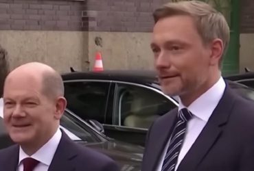 Екс-глава Мінфіну ФРН хотів допомагати Україні за рахунок німецьких пенсіонерів, - Шольц