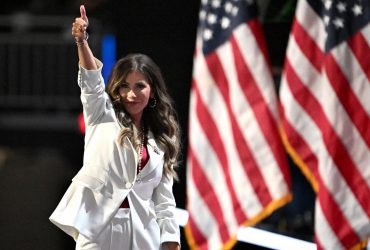 Министра внутренней безопасности США ограбили в ресторане, - CNN