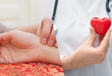 Легко прочитаєте своє здоров'я: яким має бути пульс у кожному віці