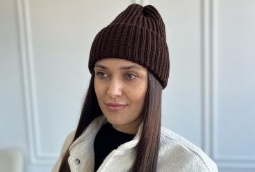 Как правильно выбрать шапку по форме лица: советы для модниц