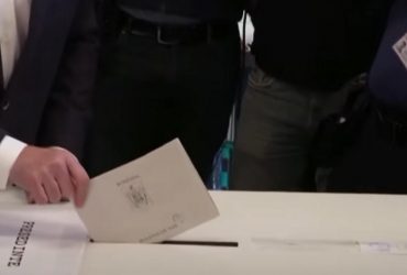 Вибори президента Румунії: Конституційний суд наразі не визнав результатів першого туру