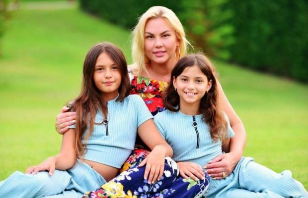 Камалія показала 11-річну доньку на милицях та розповіла, що дозволила їй зробити після травми (фото)
