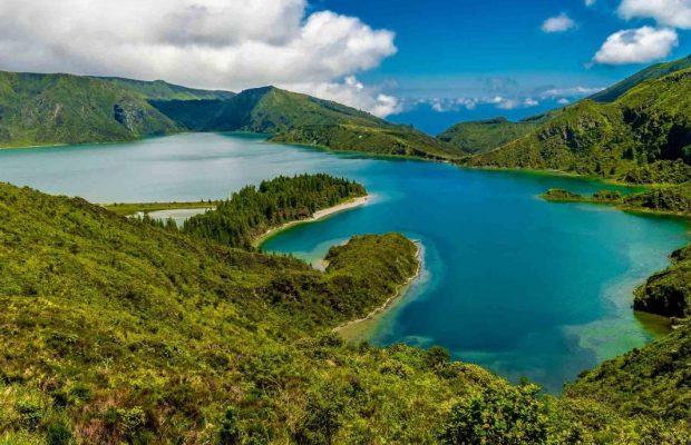 "Європейські Гаваї": названо острови в Португалії, які приваблюють своєю красою