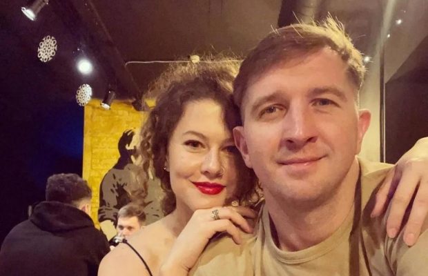 Зірка "Села на мільйон" відповів, чому не заводить дітей з дружиною: "Треба цим жертвувати"