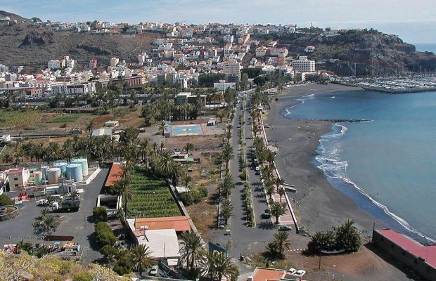 Фантастичні пляжі і справжнє літо: туристам дали пораду, де відпочити наприкінці листопада