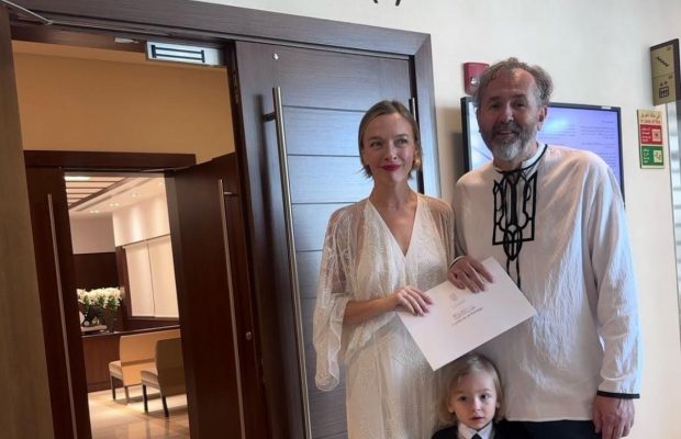 Відома українська ведуча, яка виїхала за кордон, показала, як виходила заміж в ОАЕ (фото)