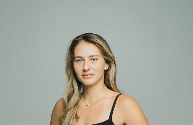 Марта Костюк стала жертвою вандалів у Мілані: невідомі розбили скло в її автомобілі