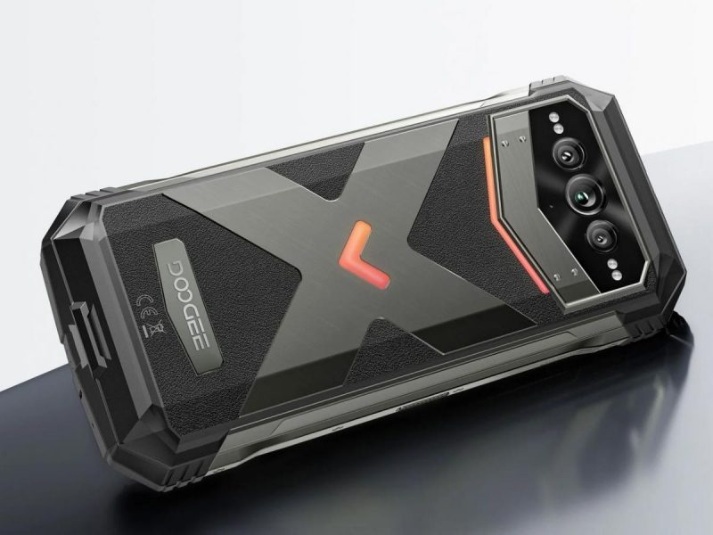 Doogee представила смартфон с батареей 22 000 мАч и весом 500 г / фото Doogee Doogee представила смартфон с батареей 22 000 мАч и весом 500 г / фото Doogee