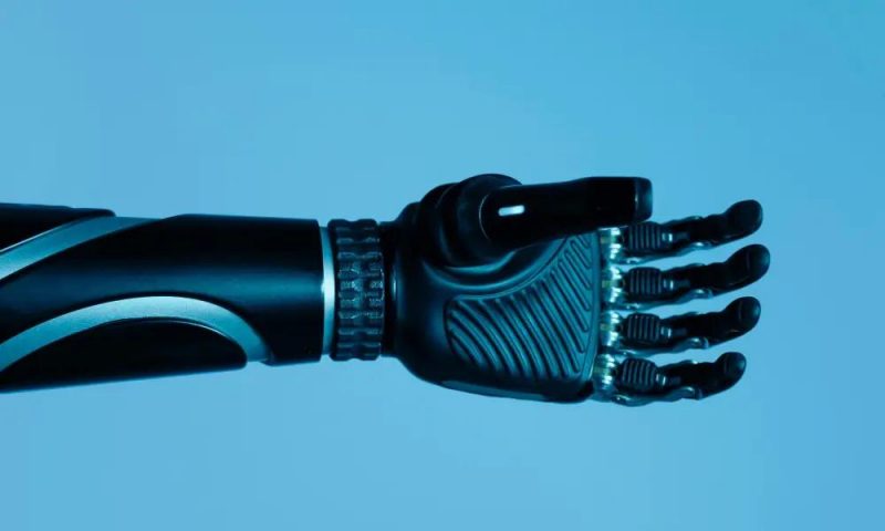 Neuralink cоздаст роборуку, которая управляется силой мысли/ фото Cottonbro Neuralink cоздаст роборуку, которая управляется силой мысли/ фото Cottonbro