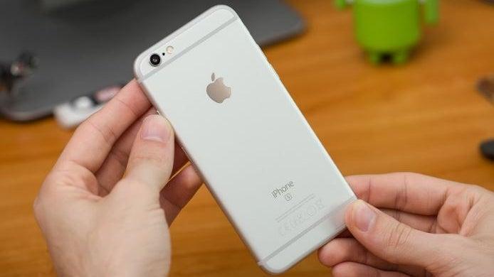 WhatsApp перестанет работать на iPhone 5s, iPhone 6 и iPhone 6 Plus / фото PhoneArena WhatsApp перестанет работать на iPhone 5s, iPhone 6 и iPhone 6 Plus / фото PhoneArena