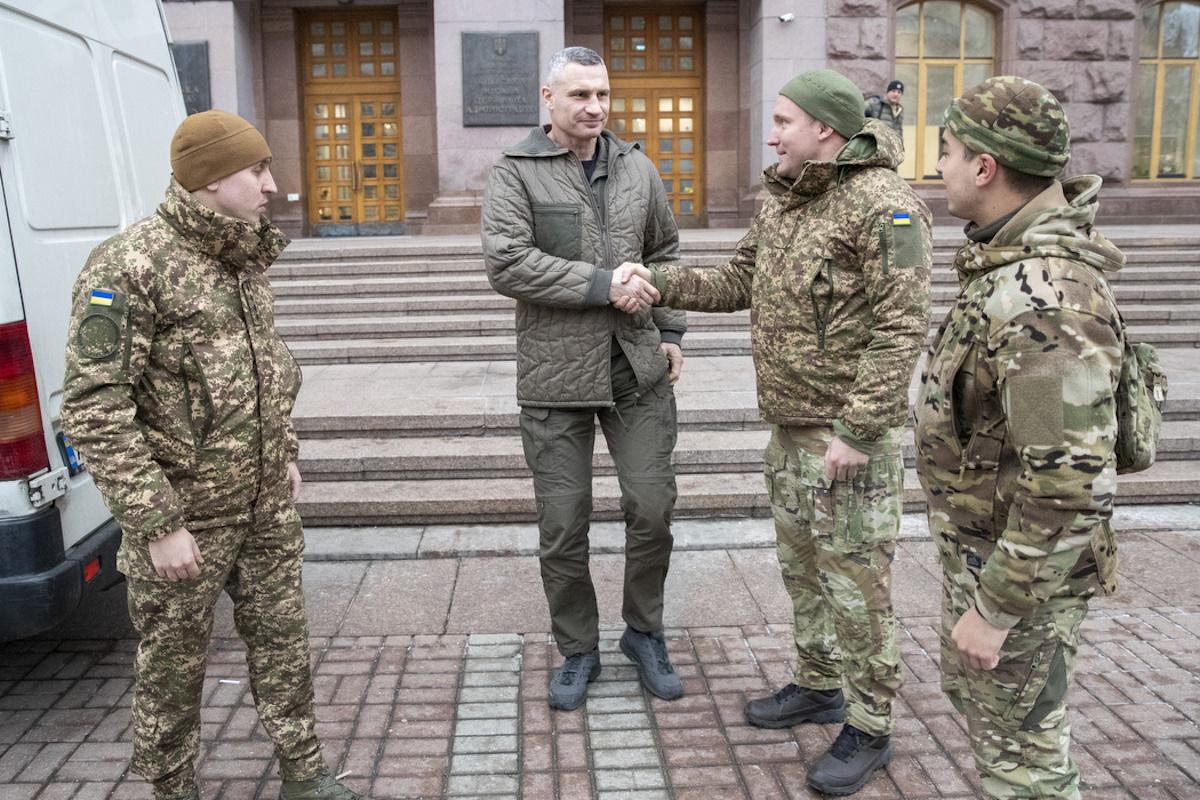 Кличко передал дроны нацгвардейцам / фото kyivcity.gov.ua Кличко передал дроны нацгвардейцам / фото kyivcity.gov.ua