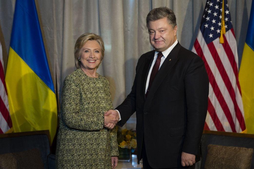 Порошенко в США шкодить Україні: полетів нагадати республіканцям, як нещодавно 'зливав' Трампа, – експерт Порошенко в США шкодить Україні: полетів нагадати республіканцям, як нещодавно 'зливав' Трампа, – експерт