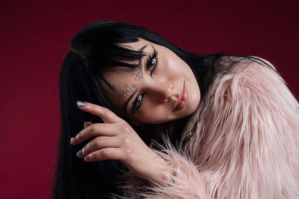 Певица рассказала о том, как начинала свою музыкальную карьеру / Скриншот Instagram Певица рассказала о том, как начинала свою музыкальную карьеру / Скриншот Instagram
