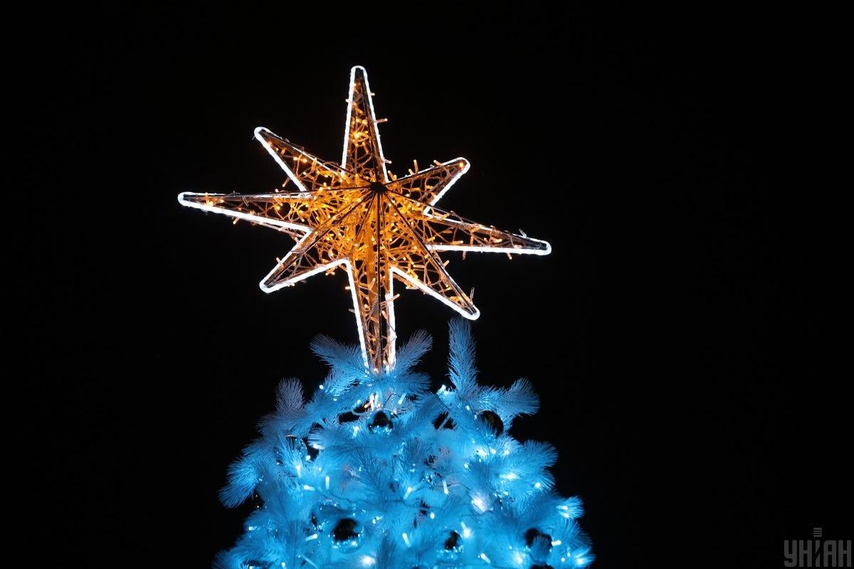 Более 4 тысяч игрушек: какой будет главная елка страны Более 4 тысяч игрушек: какой будет главная елка страны