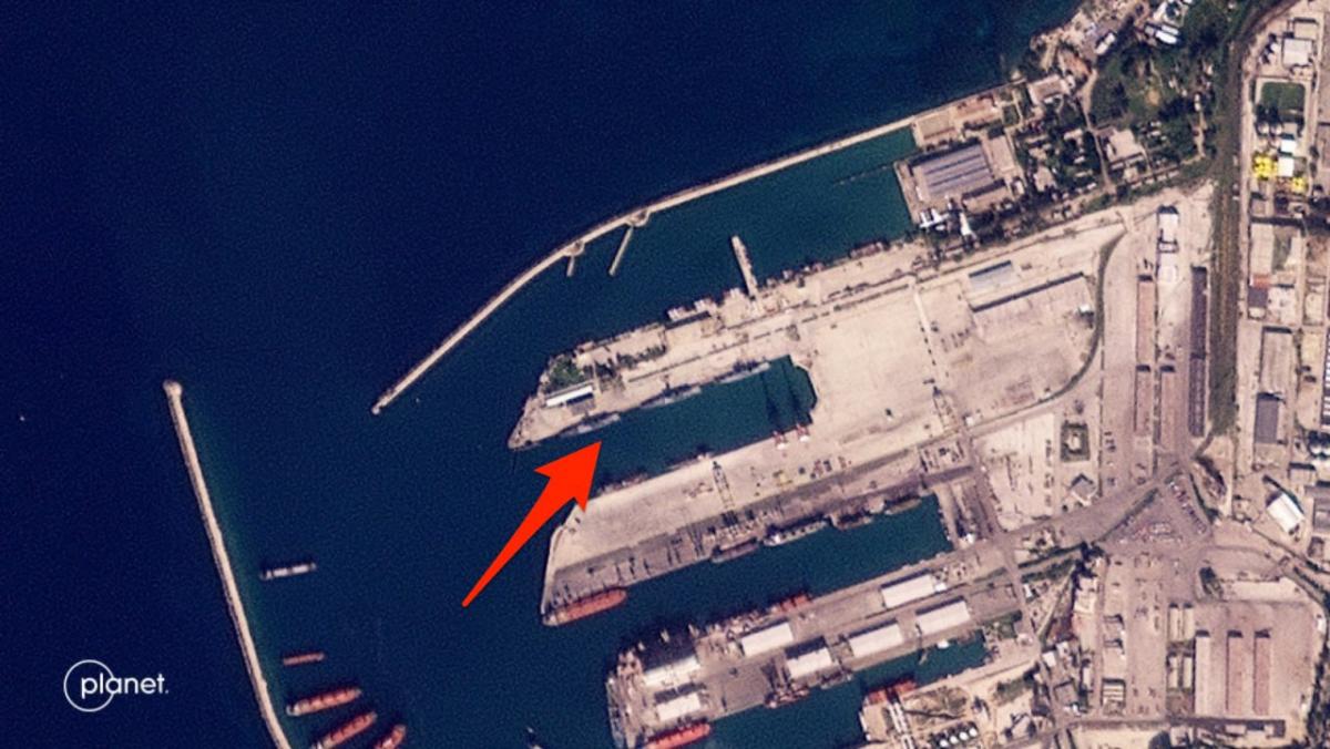 На этом снимке, сделанном 1 декабря, показано несколько российских военных кораблей, которые пришвартовались в Тартусе / Planet Labs PBC На этом снимке, сделанном 1 декабря, показано несколько российских военных кораблей, которые пришвартовались в Тартусе / Planet Labs PBC