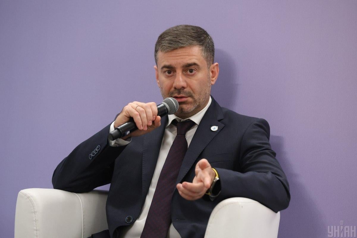 З сифілісом та гепатитом в наряд на кухню: Лубінець розповів про кричущі зловживання ТЦК З сифілісом та гепатитом в наряд на кухню: Лубінець розповів про кричущі зловживання ТЦК