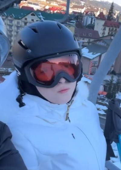 Olya Polyakova showed her daughter / Instagram screenshot