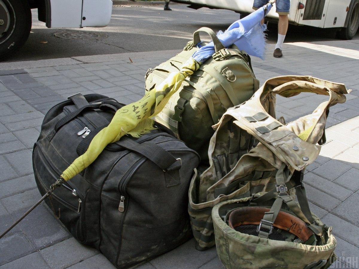 Військові вже не вірять, що дочекаються демобілізації / фото УНІАН Військові вже не вірять, що дочекаються демобілізації / фото УНІАН