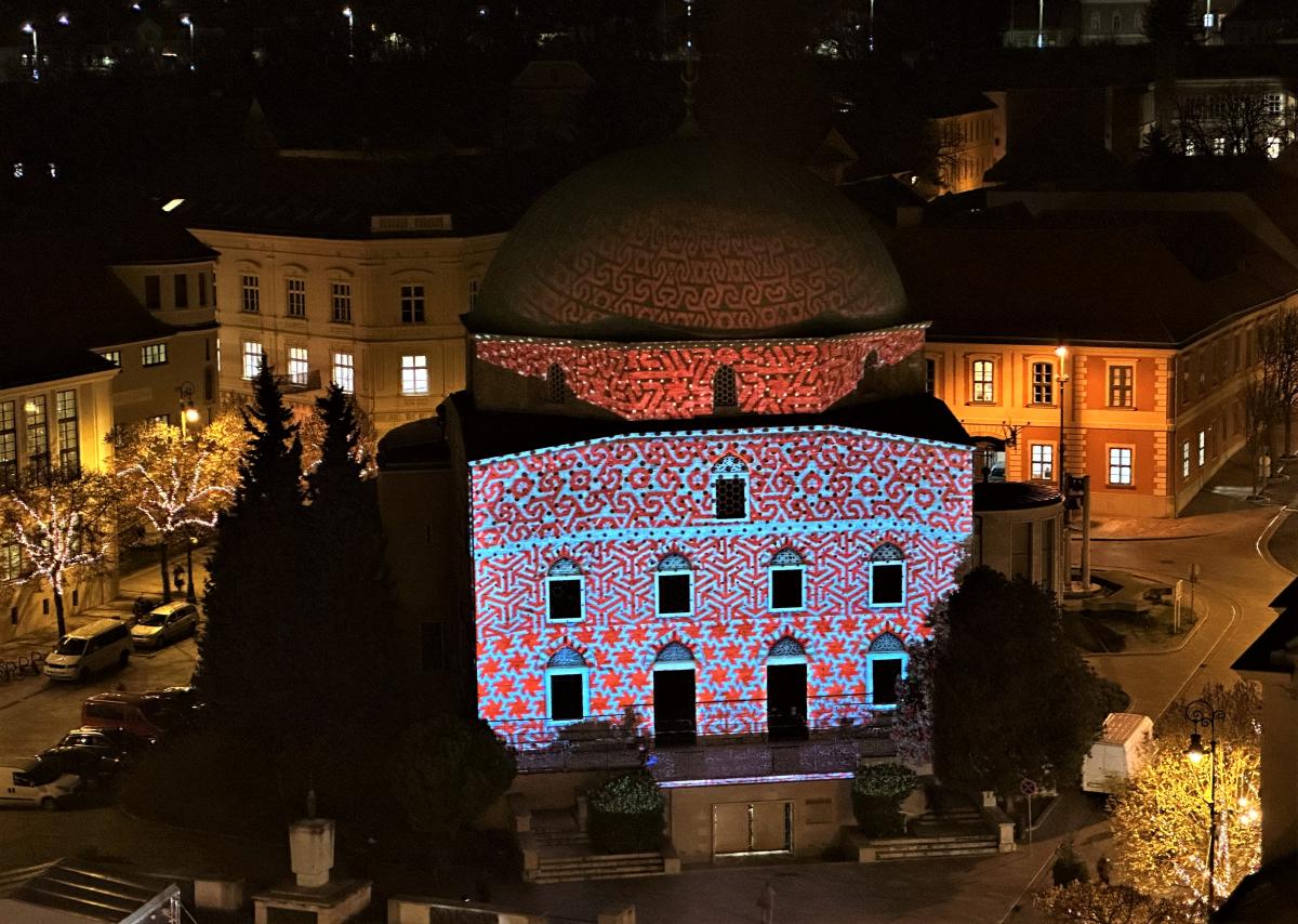 Мечеть в центре Печа / фото Натальи Петервари