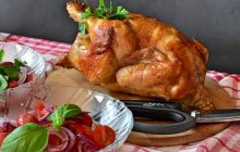 Незабутній смак: експерти розкрили секретний інгредієнт, який зробить курку дуже соковитою