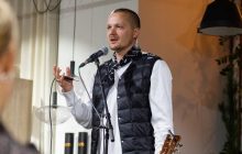 Український співак-воїн потрапив до шпиталю через проблеми зі здоров'ям: "Багато хвороб"