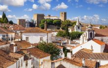 Будто остановилось во времени: эксперты назвали живописный городок для отдыха в Португалии