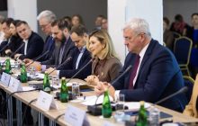 Елена Зеленская поразила стильным образом в трендовом коричневом цвете