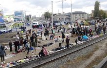 Какие вещи лучше не покупать на блошином рынке: 4 важных совета от экспертов